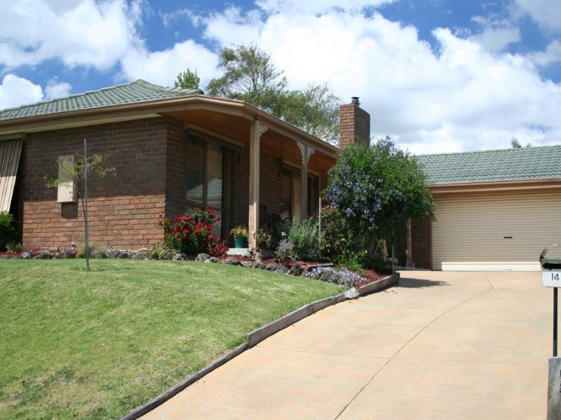 14 Roberna Court, Langwarrin VIC 3910
