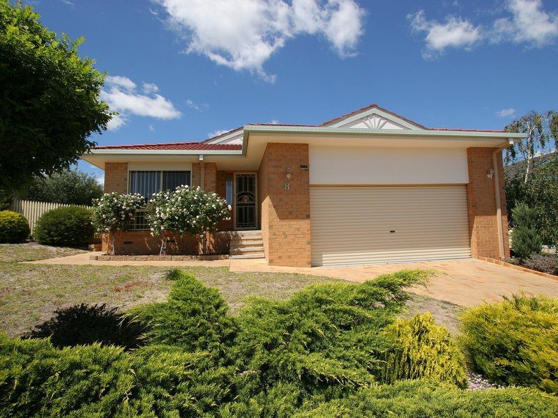 8 Romsey Place, Langwarrin VIC 3910