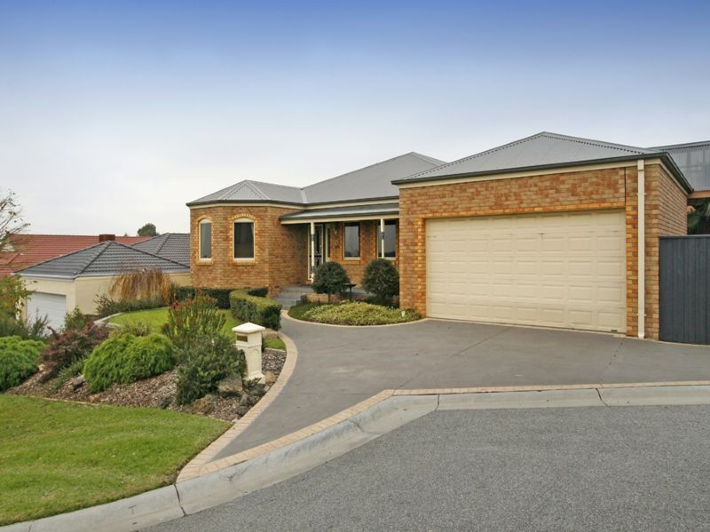 3 Honey Myrtle Court, Langwarrin VIC 3910