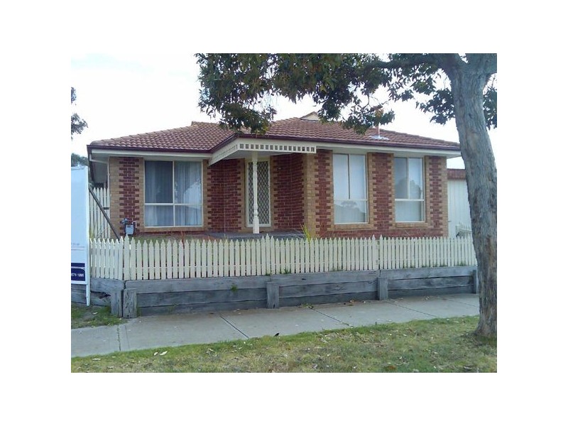 2/1 Sims Court, Carrum Downs VIC 3201