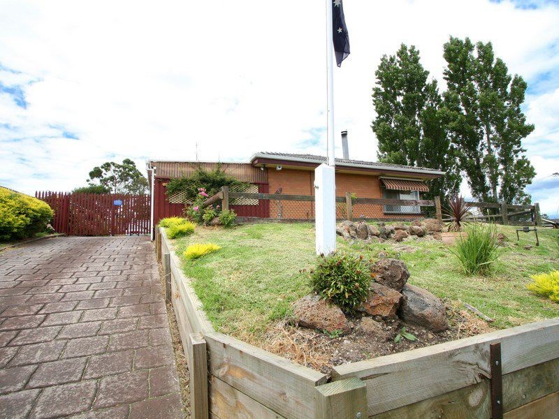 6 Jane Court, Langwarrin VIC 3910