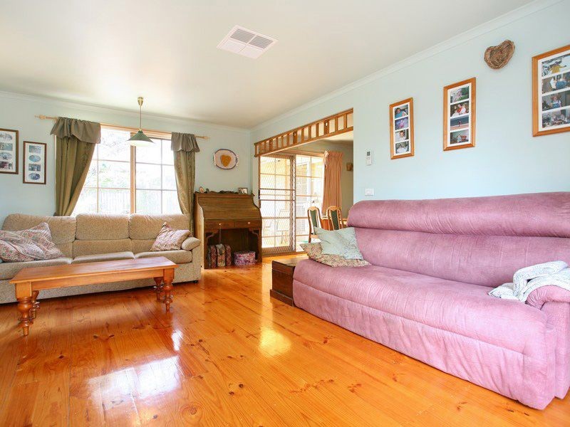 2 Epacris Court, Langwarrin VIC 3910