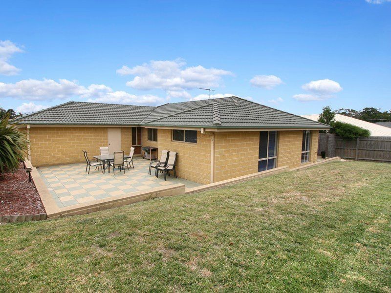 10 Trentham Way, Langwarrin VIC 3910