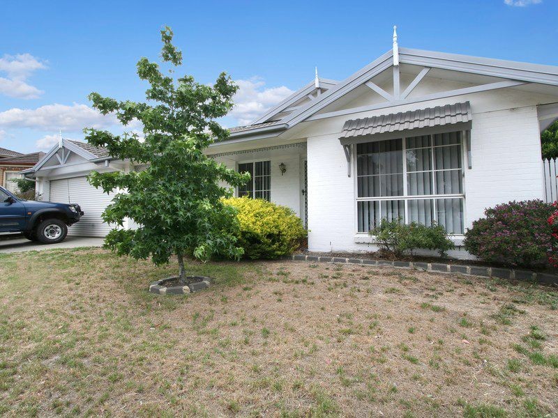 27 Gumnut Drive, Langwarrin VIC 3910