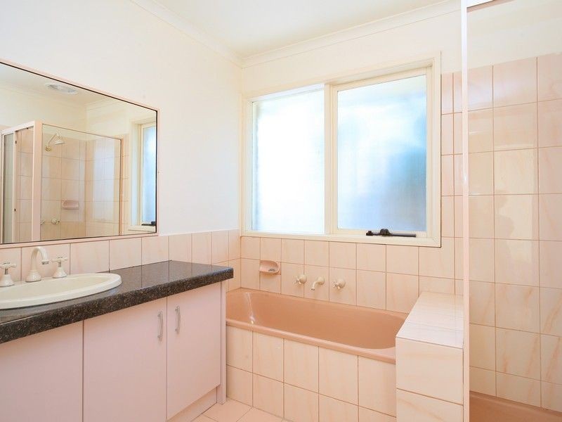 10 Olearia Crescent, Langwarrin VIC 3910