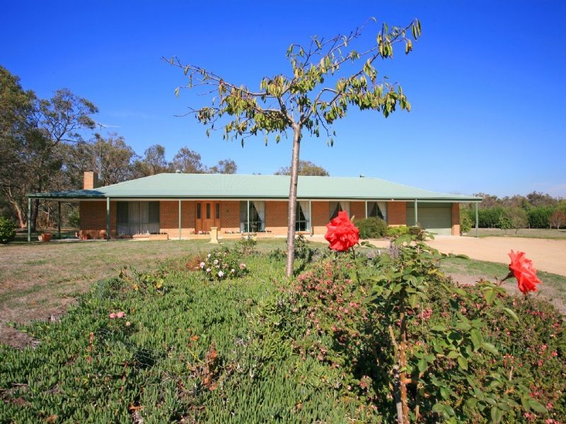 30 Bellbird Court, Langwarrin VIC 3910