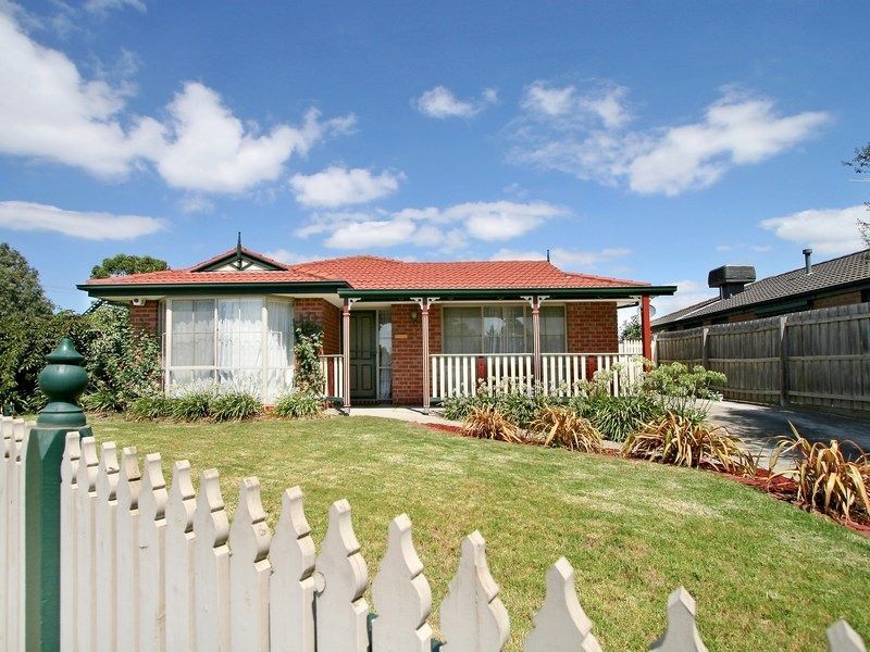 6 Gleeson Crt, Langwarrin VIC 3910