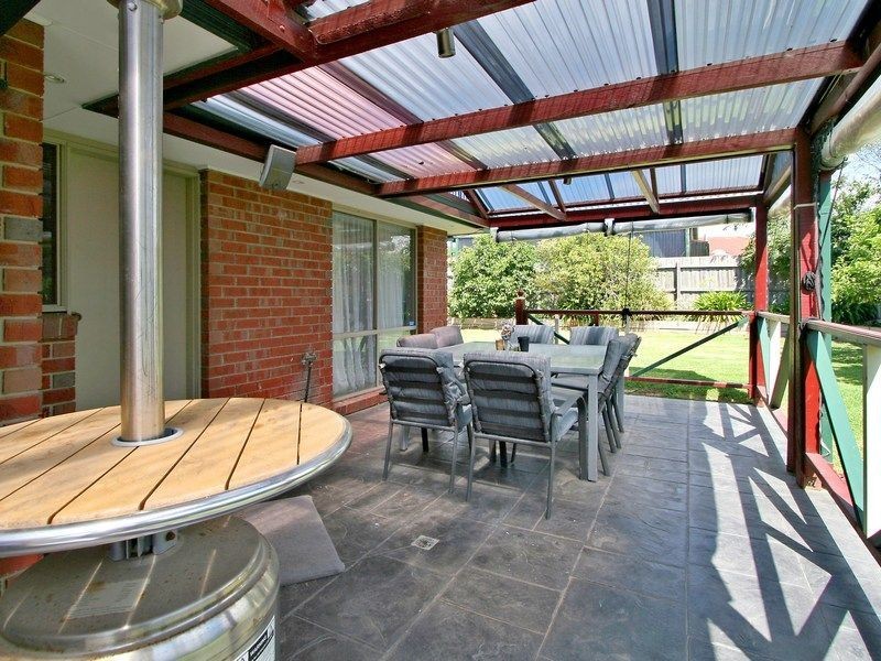 6 Gleeson Crt, Langwarrin VIC 3910