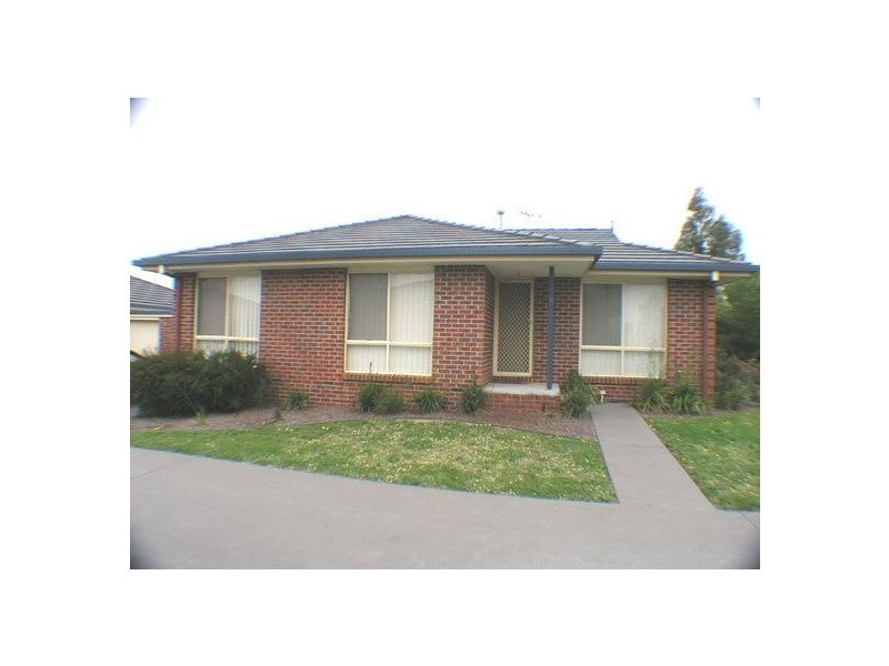 3/2 Allington Place, Langwarrin VIC 3910