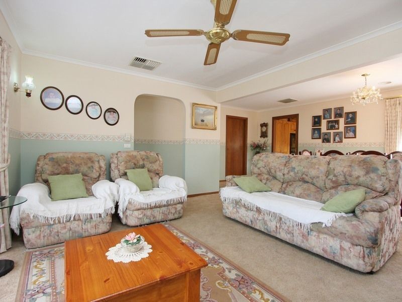 3 Freeman Pl, Langwarrin VIC 3910