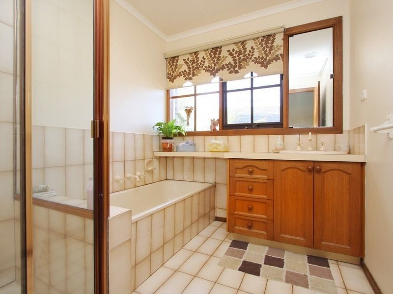 3 Freeman Pl, Langwarrin VIC 3910