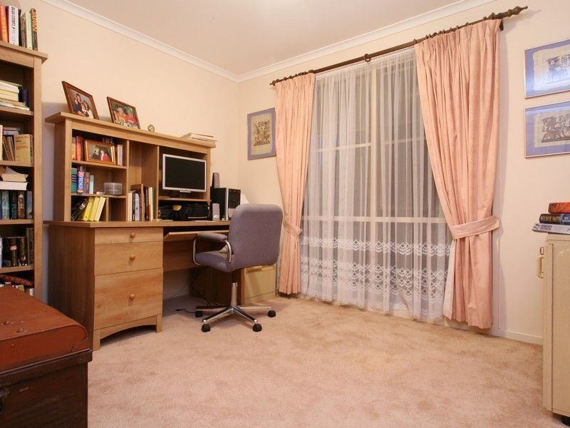 13 Beacon Drive, Langwarrin VIC 3910