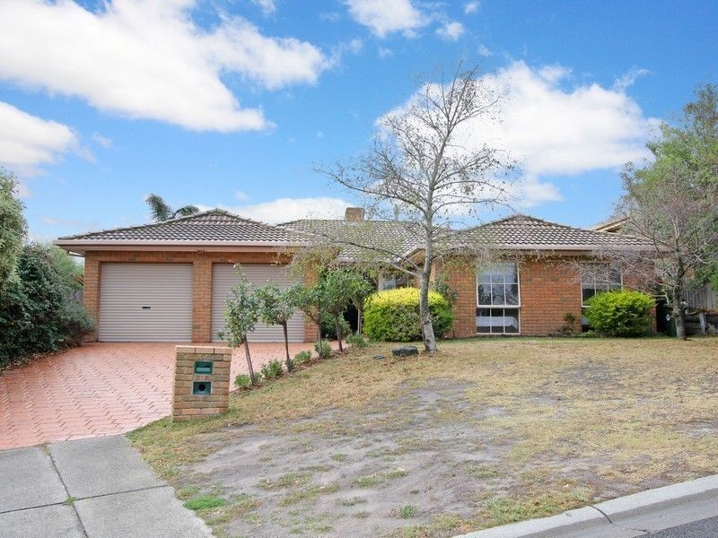 11 Indigofera Way, Langwarrin VIC 3910