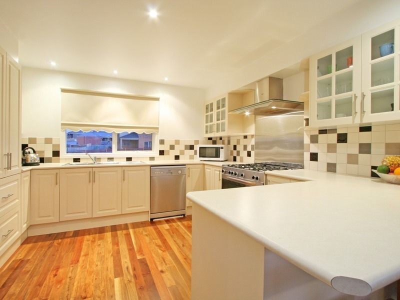 7 Black Wallaby Dr, Langwarrin VIC 3910