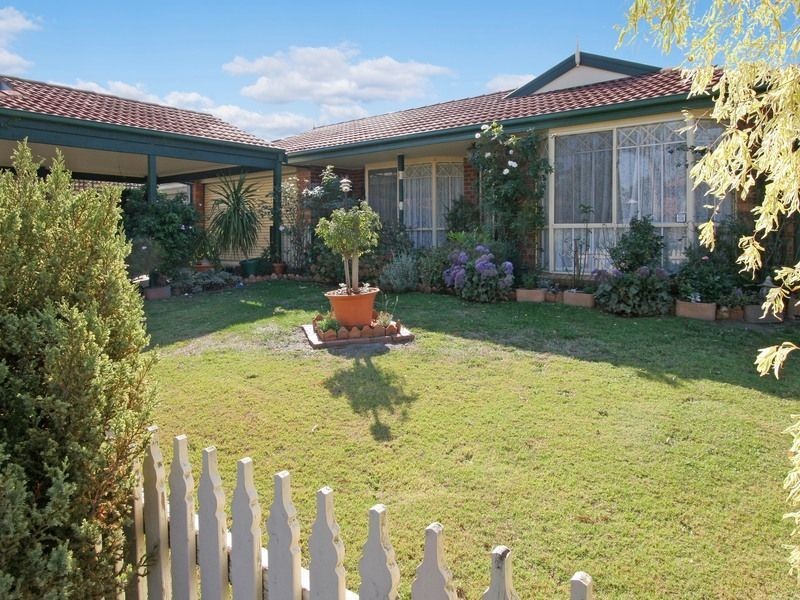 17 Dunn Crescent, Langwarrin VIC 3910