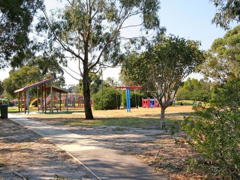 17 Dunn Crescent, Langwarrin VIC 3910