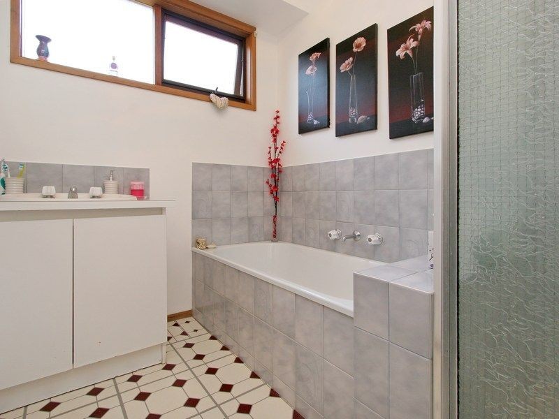 7 Banksia Court, Langwarrin VIC 3910