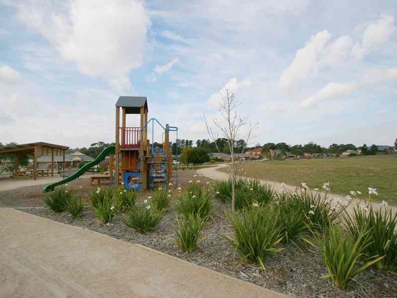 12 Guava Court, Langwarrin VIC 3910