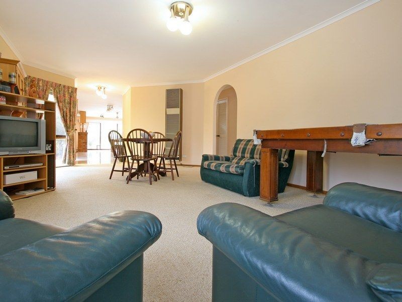 1 Chatswood Ave, Langwarrin VIC 3910