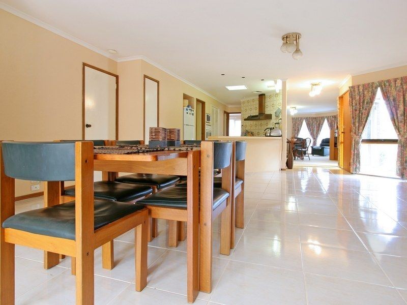 1 Chatswood Ave, Langwarrin VIC 3910