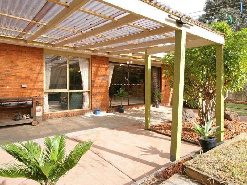 1 Chatswood Ave, Langwarrin VIC 3910