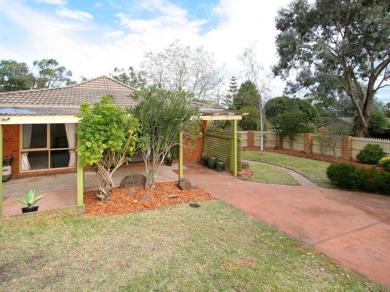 1 Chatswood Ave, Langwarrin VIC 3910