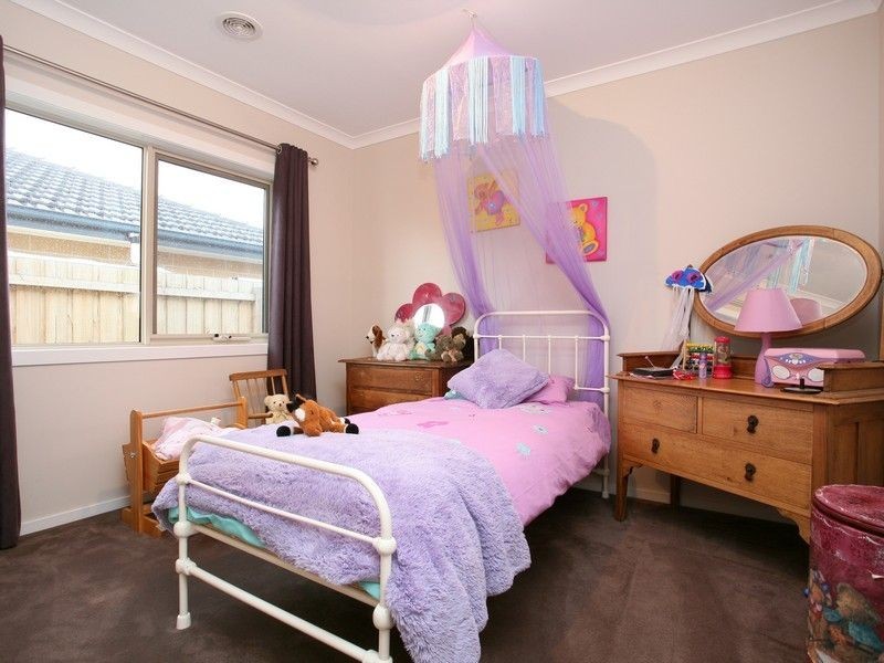 20 Park Valley Crescent, Langwarrin VIC 3910