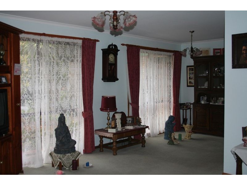 6 Hakea Crt, Langwarrin VIC 3910