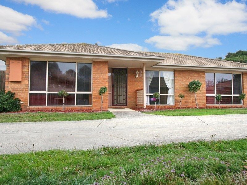 1/38  Richard Drive, Langwarrin VIC 3910