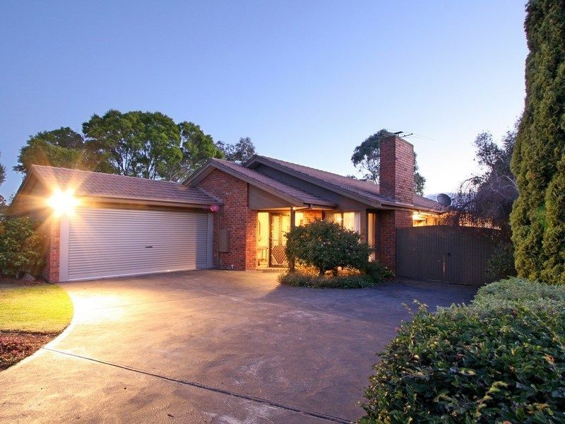 9 Burgess Drive, Langwarrin VIC 3910
