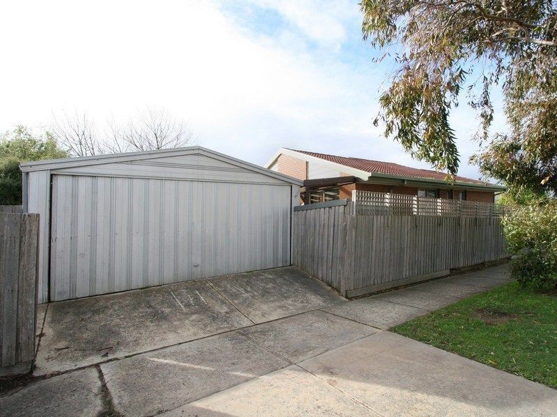 35 Trimble Drive, Langwarrin VIC 3910