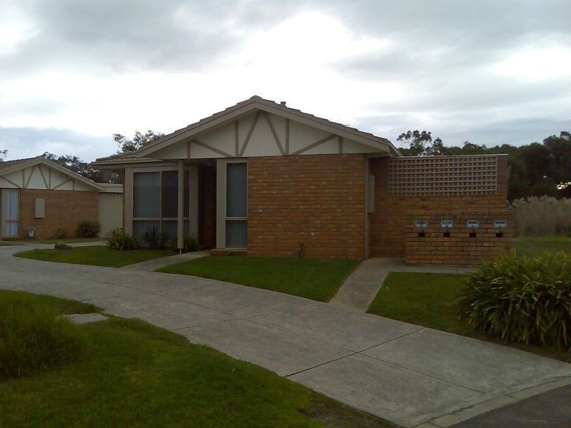 2/9 Meridian Court, Langwarrin VIC 3910