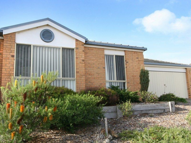 20 Romsey Place, Langwarrin VIC 3910