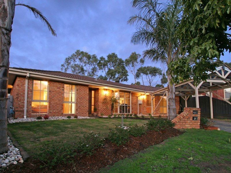 4 Lois Court, Langwarrin VIC 3910
