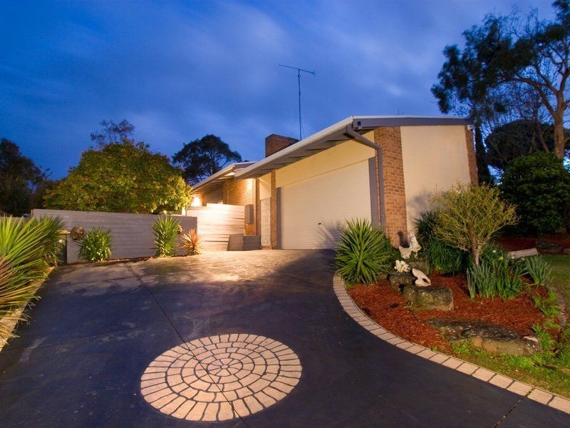 16 Larch St, Langwarrin VIC 3910