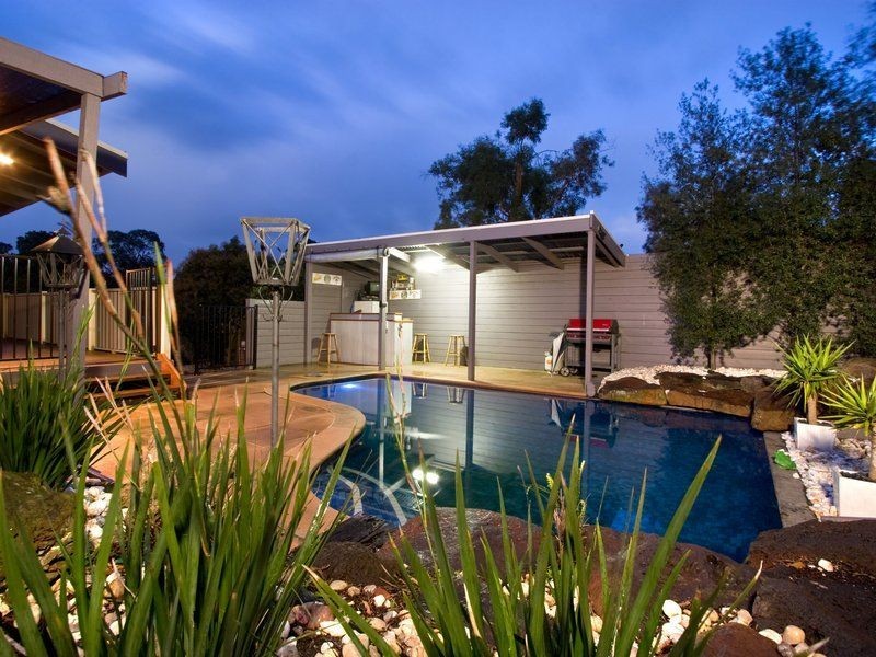 16 Larch St, Langwarrin VIC 3910