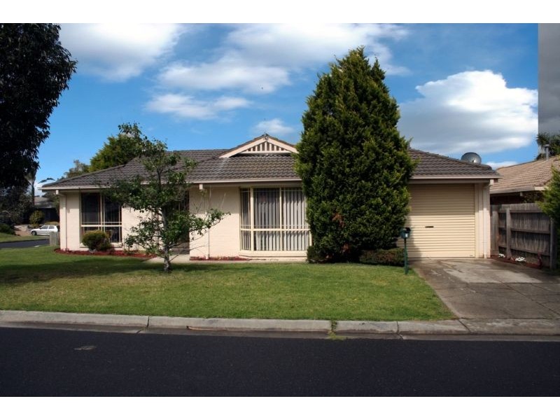 2 Trameland Court, Langwarrin VIC 3910