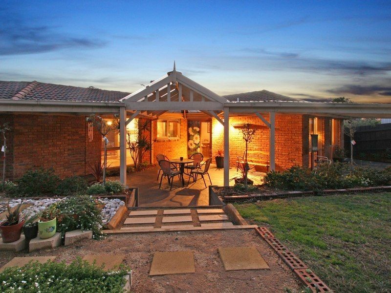 4 Lois Court, Langwarrin VIC 3910