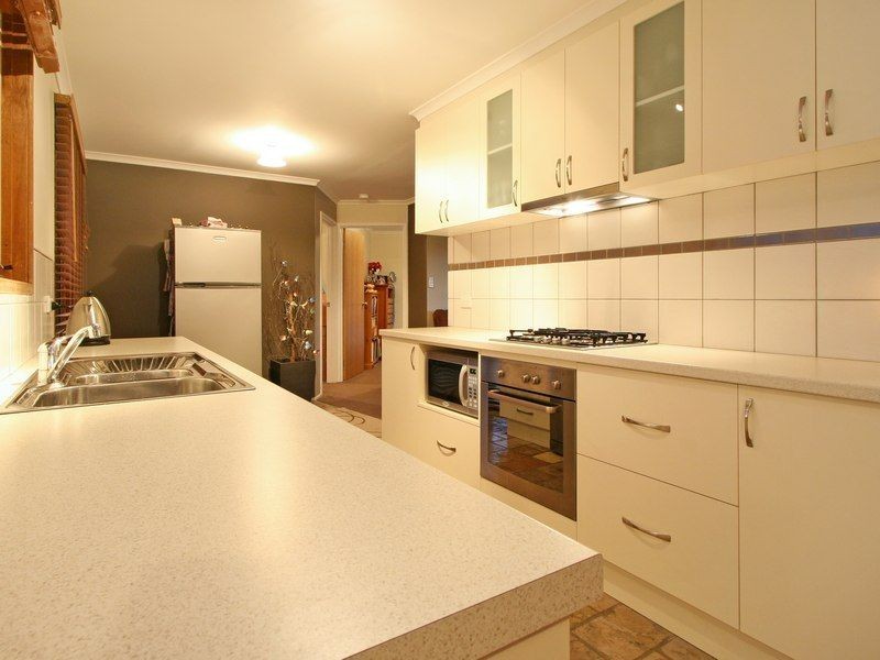 4 Lois Court, Langwarrin VIC 3910