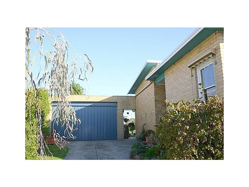 173 Cranbourne Rd, Frankston VIC 3199