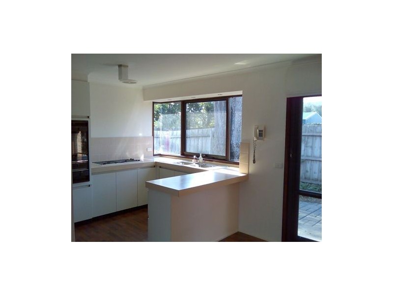 2/138 Fortescue Ave, Seaford VIC 3198