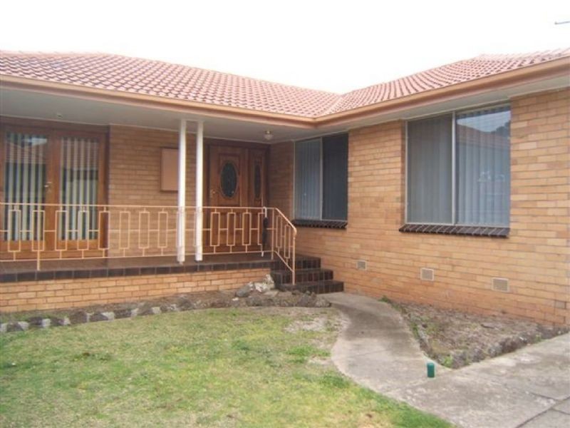 63 Carramar Dve, Frankston VIC 3199