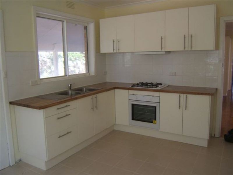 11 Dunstan Street, Frankston South VIC 3199