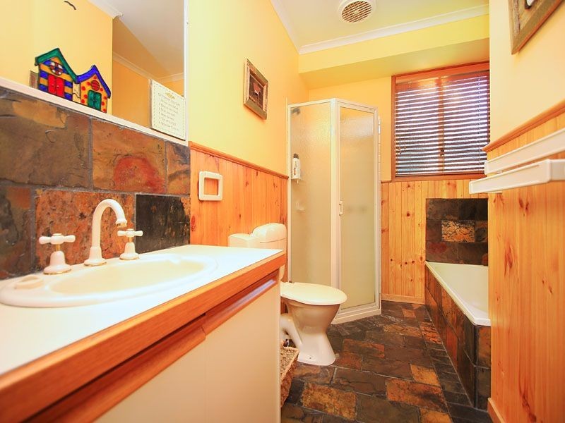 5 Casuarina Close, Langwarrin VIC 3910