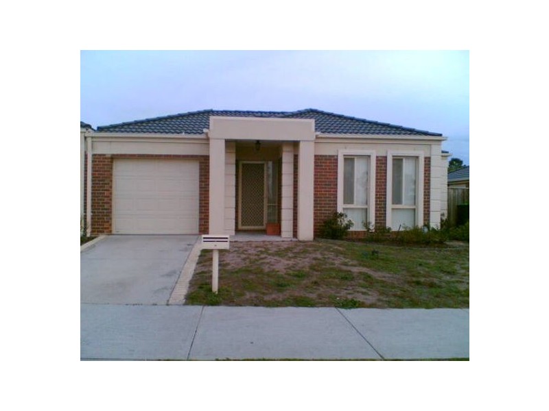 6 Brunnings Rd, Carrum Downs VIC 3201