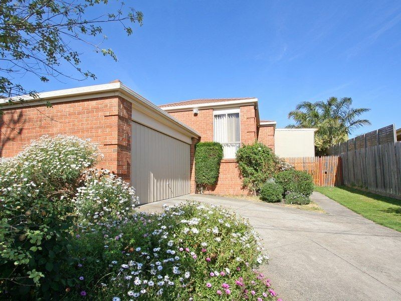 10 Lexton Drive, Langwarrin VIC 3910