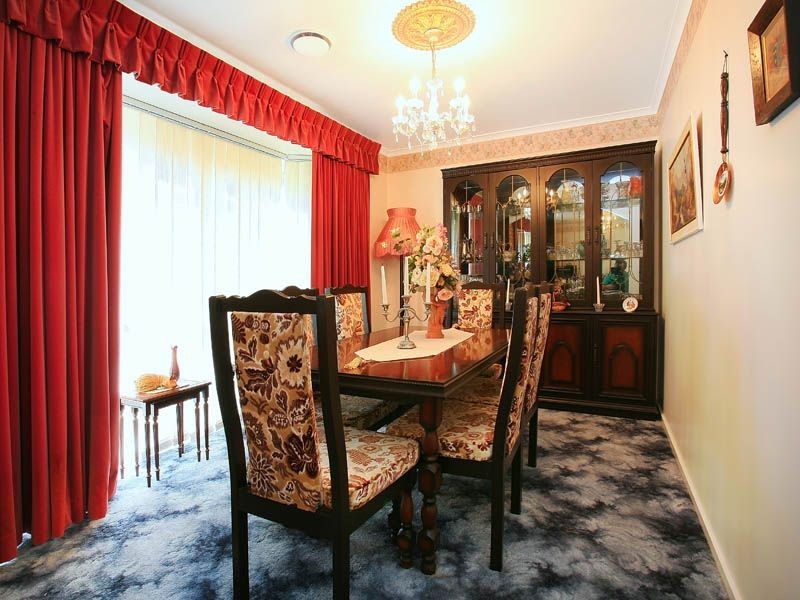 2 Eileen Court, Langwarrin VIC 3910