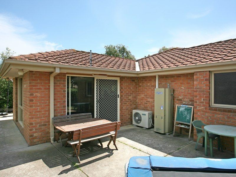 19 Olearia Cres, Langwarrin VIC 3910