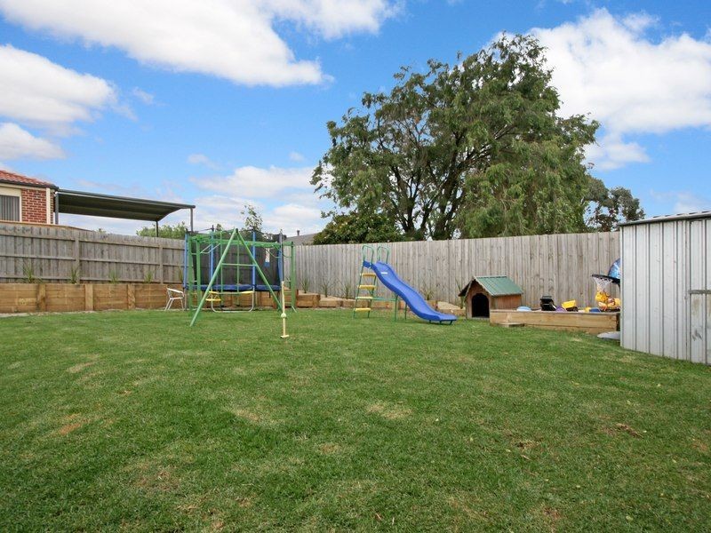 22 Bottlebrush Crt, Langwarrin VIC 3910