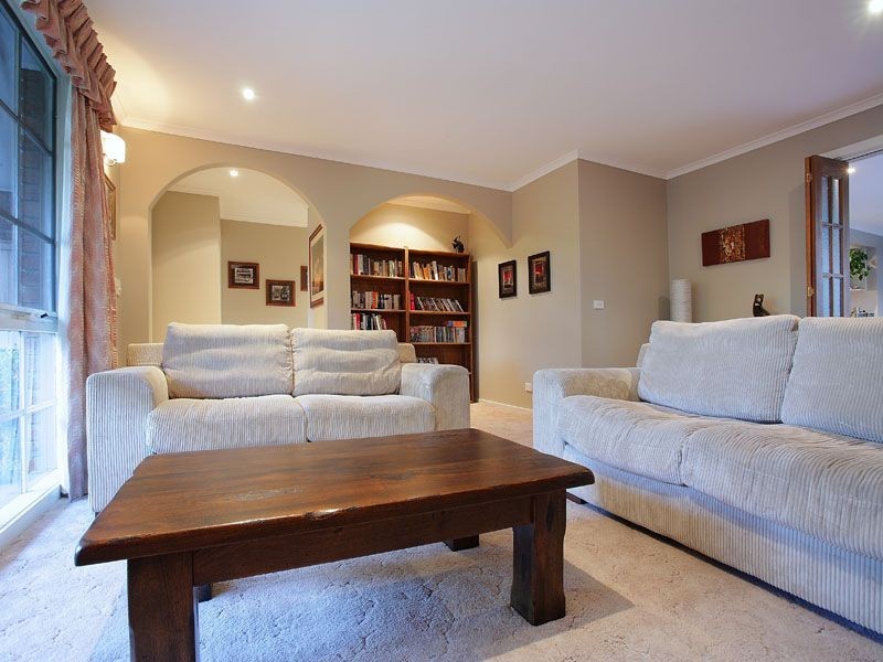 9 Chatswood Avenue, Langwarrin VIC 3910